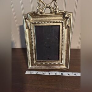 Elegant Gold Picture Frame